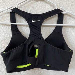 NIKE High-Support Padded Underwire Sports Bra